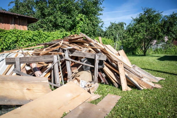 Best Attic Cleanout  in East Milton, FL